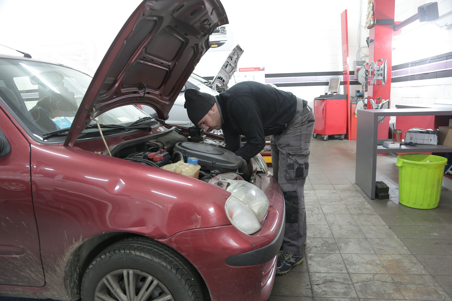 Réparation voiture équipe à Limoges